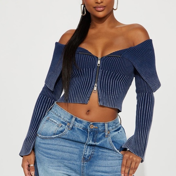 New cropped off the shoulder zip up sweater - Picture 3 of 3